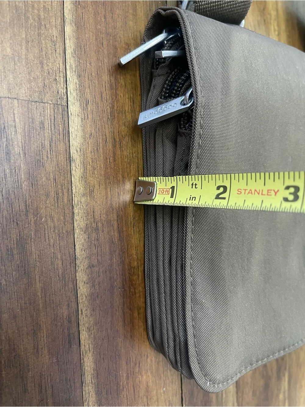 Baggallini Clever 3 zip Crossbody Bag Brown - Picture 6 of 9